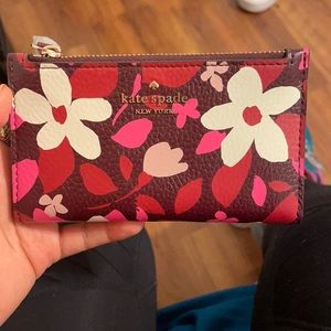 Kate spade slim bifold wallet new